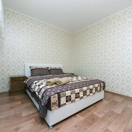 двухкомнатная с видом на днепр Apartamento *